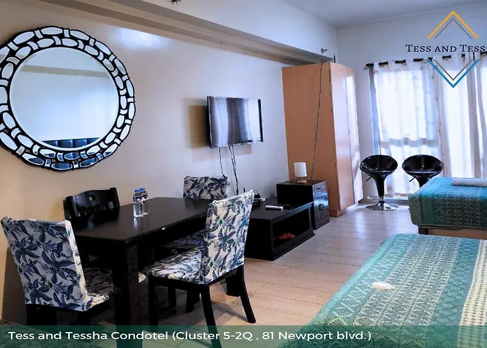 Tess And Tessha Condotel Near T3 Airport